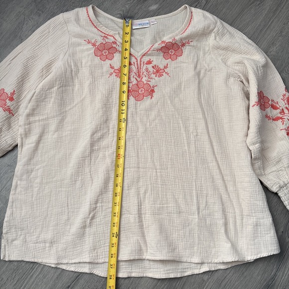 Belle Beach by Kim Gravel 2X Cotton Gauze Embroidered Peasant Top A691520 sand - Picture 9 of 14